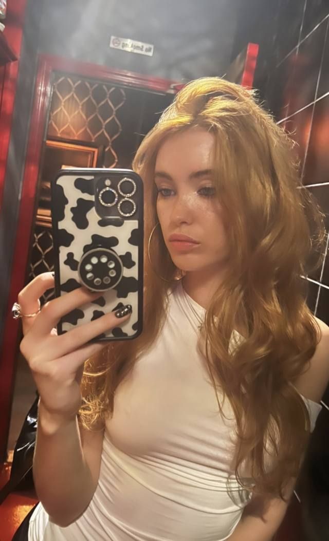 SINGLE AND SEARCHING FOR MY OTHER HALF 👅💦…WE CAN EXPLORE THE WORLD TOGETHER ! - Image 2